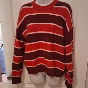 NO BOUNARIES SWEATER